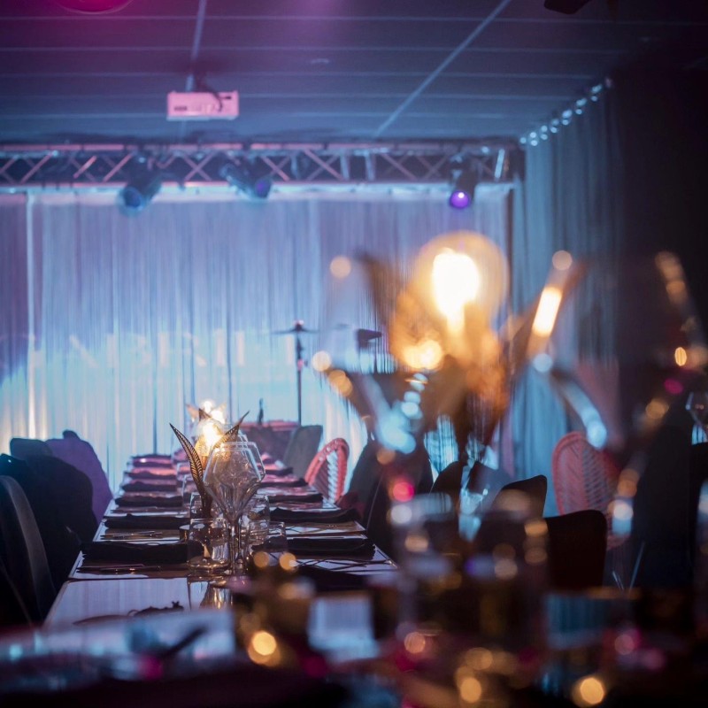 soirée privée pour entreprise CE  70 personnes à Toulon près de Hyeres 